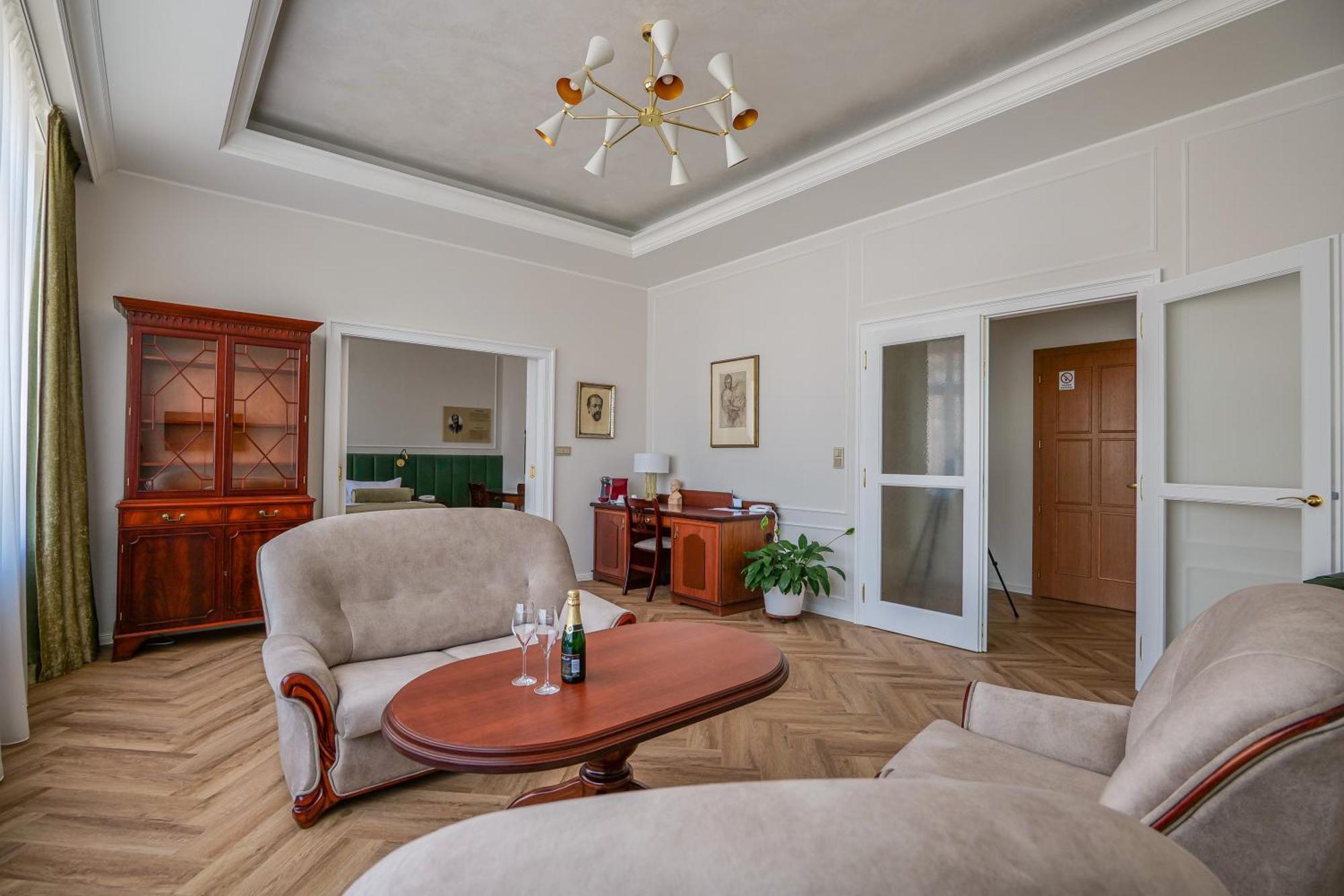 Hotel Zlata Hvezda Litomyšl Extérieur photo